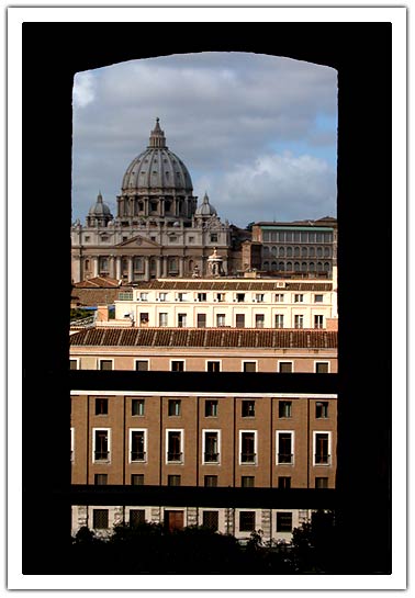 San Pietro; view from Castelli di Angelo (35kb)