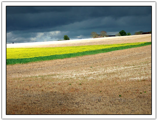 Landscape with dark clouds (70kb)