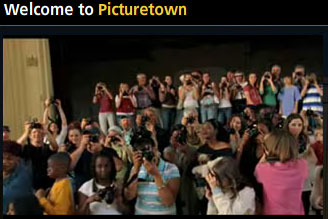 People receving Nikon D40s (24kb)